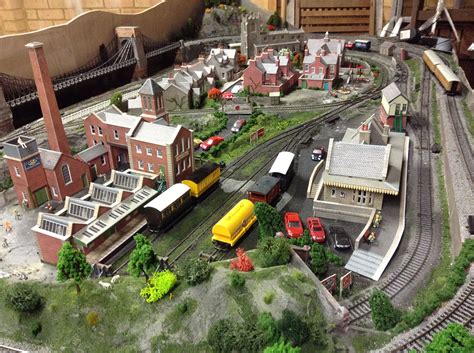 Hornby DCC - Model railroad layouts plansModel railroad layouts plans