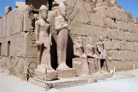 Karnak Temple Pictures, Histroy & Facts - Near Luxor,