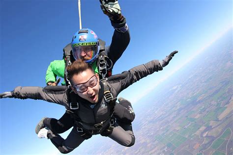 Skydiving When It’s Hot: What to Know - Skydive California