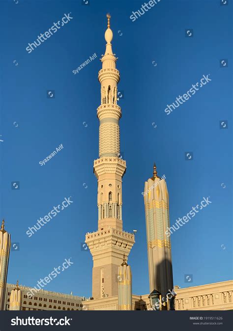 Mosque Tower Madinah Al Munawarah Clear Stock Photo 1919511626 ...