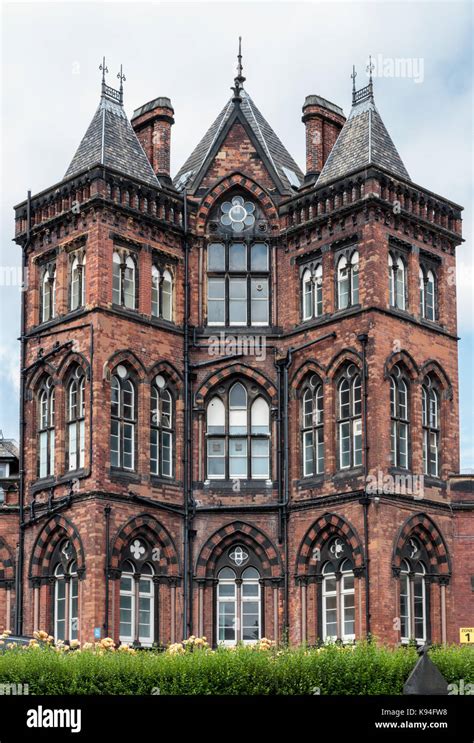 Old wing of the Leeds General Infirmary, Leeds Stock Photo - Alamy