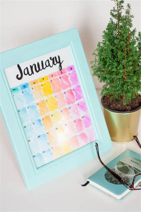 DIY Frame Calendar with Changeable Backgrounds