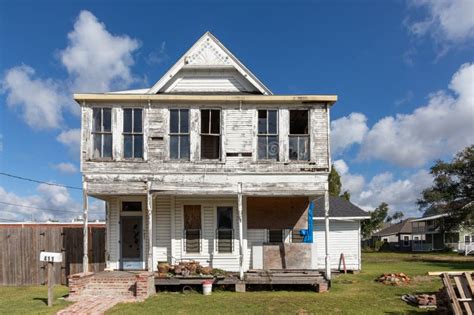 Historic Victorian Home in New Orleans Editorial Photo - Image of ...