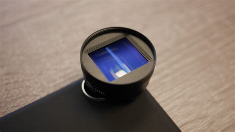 This Anamorphic Lens Was Made with Pro Smartphone Filmmakers in Mind