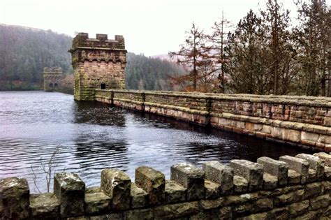 England: Dam Busters and drowned villages on a Derwent Valley walk