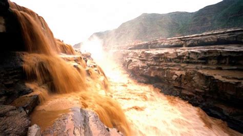 The Amazing World : The Yellow River (The Cradle of Chinese Civilization), Bayan Har Mountains ...