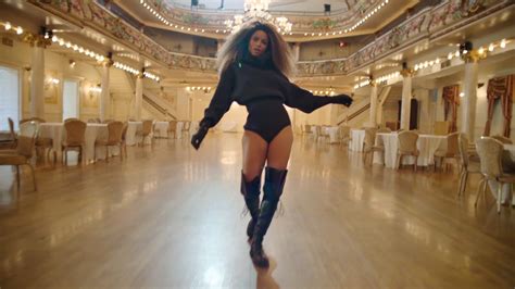 Watch Ciara Break Down 5 Iconic Dance Moves to Her New Single, “Dose ...