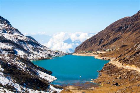 Tsomgo Lake, Gangtok | Changu Lake Temperature, Permit - Holidify