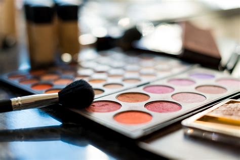 Tips for Finding and Working with a Professional Makeup Artist - Photofocus