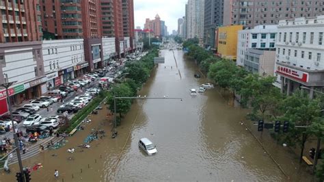 China floods: Death toll at 33, thousands evacuated from Henan province ...