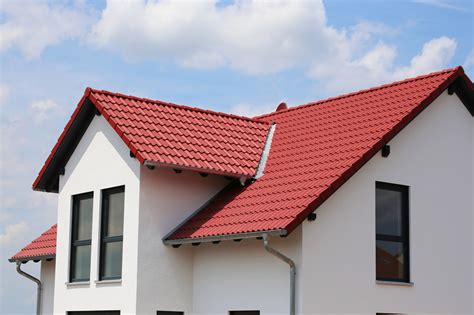 Give Your Home a New Look with 5 Different Roof Styles