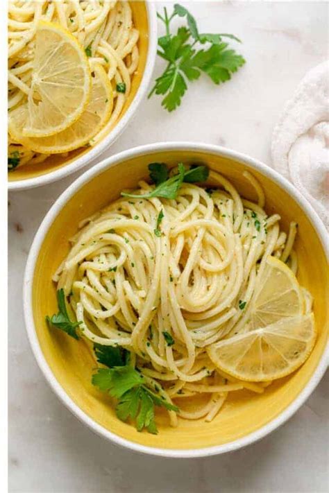 Lemon Pasta Recipe {No Butter or Cream} - Feel Good Foodie