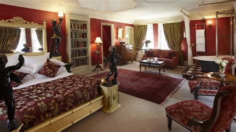 13 Best Boutique Hotels in London for 2024