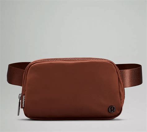 lululemon-fanny-pack – Janine In the World