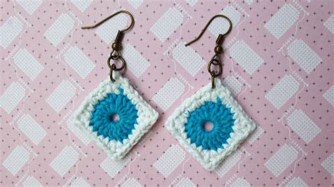 How to Crochet Earrings in 6 Easy Steps