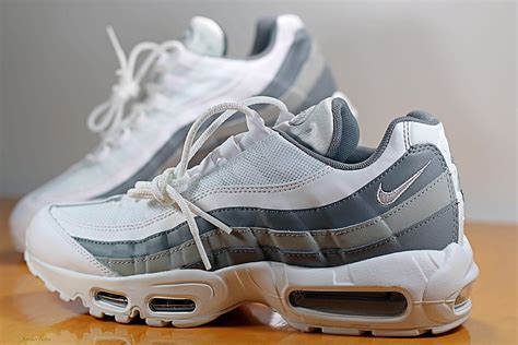 SNEAKER BISTRO - Streetwear Served w| Class: Nike Air Max 95 Essential White / White-Cool Grey