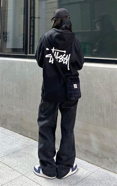 Cozy Stussy Hoodie for Winter Outfits