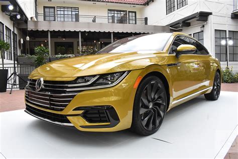 2019 Volkswagen Arteon first drive review | GearOpen