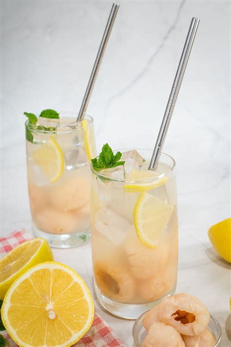 Lychee Lemonade (Easy Lemon Lychee Iced Drink) | Decorated Treats