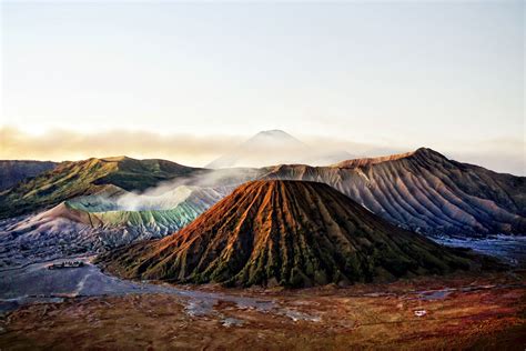 Pemandangan Alam Gunung Bromo - Blacki Gambar