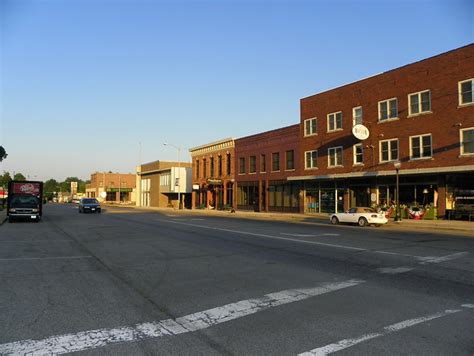 Beautiful Downtown Pittsfield, Illinois | Pittsfield, Pike C… | Flickr ...