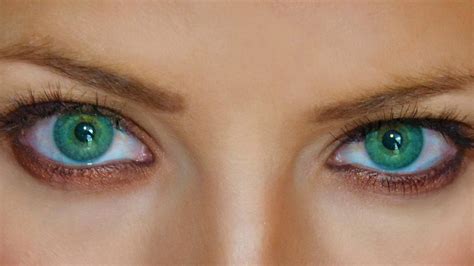 Biokinesis Binaural Beats Subliminal Hypnosis For Turquoise Blue Eyes | Change Eye Color ...