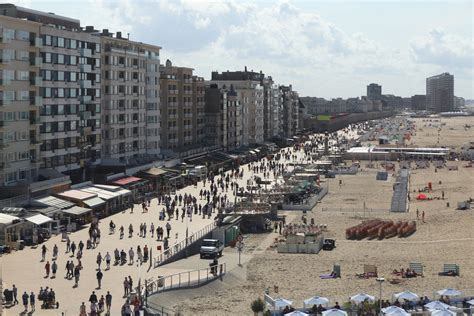 Proef van vis en ontdek het koninklijk verleden van Oostende tijdens wandeling | Foto | hln.be