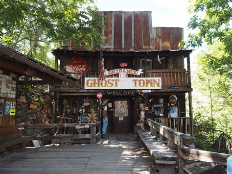 This one time: Visiting A Ghost Town in Jerome - World of Wanderlust