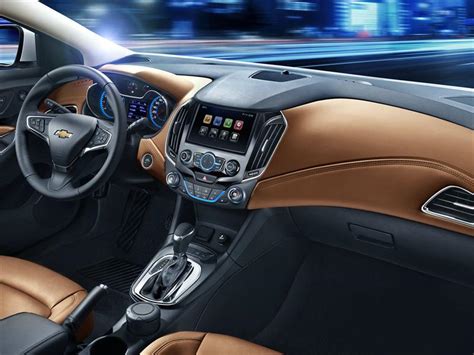 Chevrolet Cruze 2015, primeras imágenes del interior