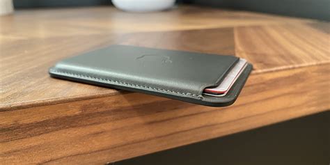 Hands-on: iPhone Leather Wallet with MagSafe - 9to5Mac