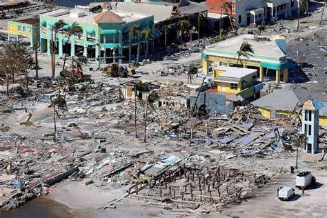 Fort Myers Beach, Florida Picture | Hurricane Ian leaves a path of destruction - ABC News