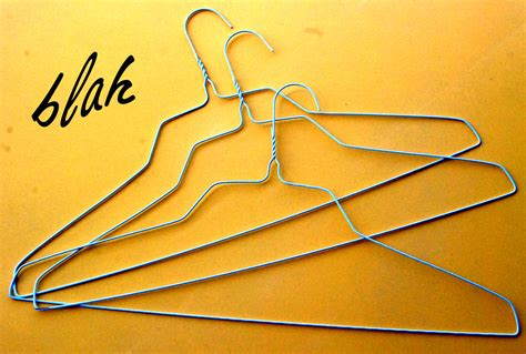 blah to TADA!: Wire Hangers