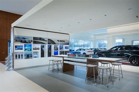 D.J. Kranz Luther Jaguar Land Rover Minneapolis Car Dealership Interior Sales floor design | D.J ...