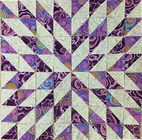 Pin by Gayle Bateman on Quilting | Half square triangle quilts ...