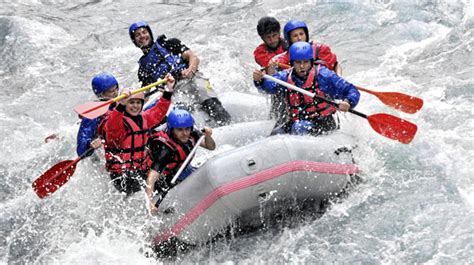 8 River rafting locations in India that the adventurer in you shouldn't miss! | India.com