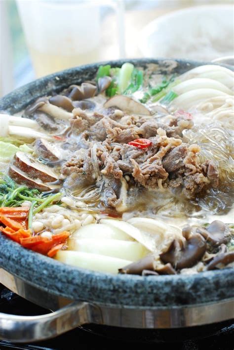 Bulgogi Jeongol (Hot Pot) | Recipe | Bulgogi, Hot pot, Asian recipes