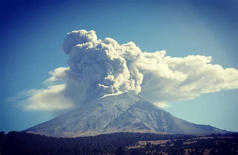 Thanksgiving eruption of Popocatepetl volcano is biggest eruption since 2013 sending ash and gas ...