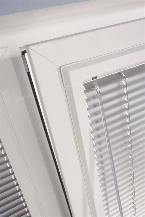 Venetian Blinds | Tilt and Turn Blinds Perfect Fit