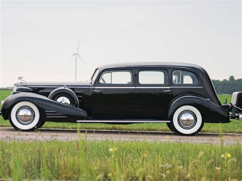 1937 Cadillac V16 Fleetwood Limousine 5