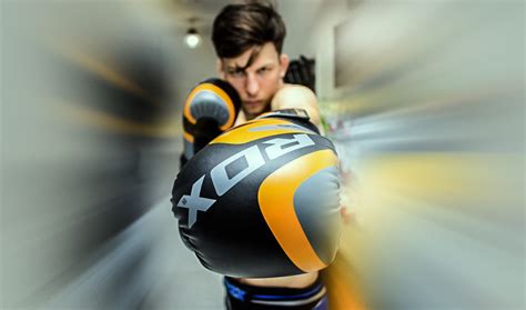 How to Create the Perfect Shadow Boxing Environment - RDX Sports Blog