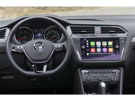 2018 Volkswagen Tiguan: 93 Interior Photos | U.S. News