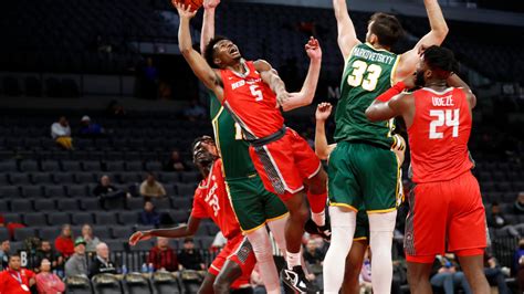 New Mexico’s Men’s Team Is Unbeaten, but Untested - The New York Times