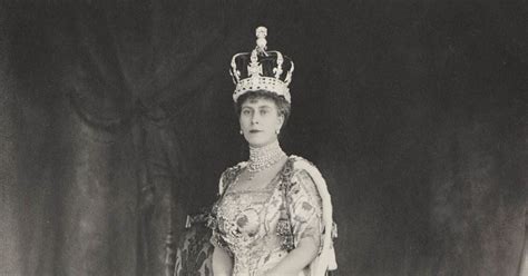 Queen Mary’s Crown is removed from display at the Tower of London ahead ...