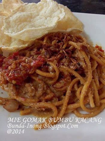 DAPUR BUNDA INONG: Mie Gomak Bumbu Kacang