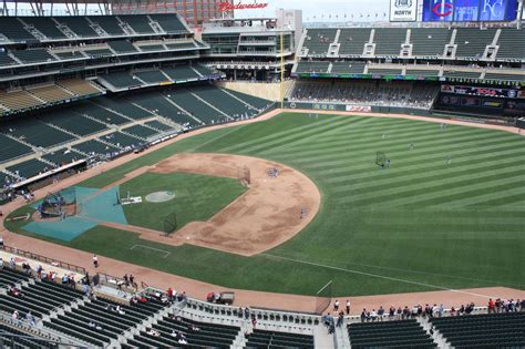 Minnesota Twins! | Minnesota twins, Baseball field, Ballparks