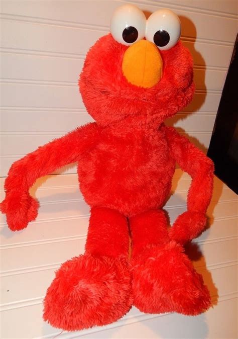 Elmo Big Hugs Me Sesame Street 22 Inches Singing Talking Plush Toy ...