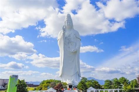 Sendai Daikannon – Explore Japan’s Tallest Kannon Statue