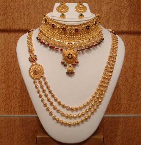 21 Traditional Gold Jewelry Set Designs For Marriage • South India Jewels