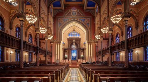 6 spectacular synagogues from a new book on Manhattan's houses of ...