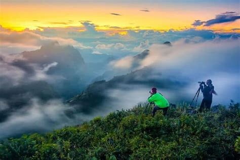 Tourists Visited Mountain In Chiang Mai To Witness Sunrise